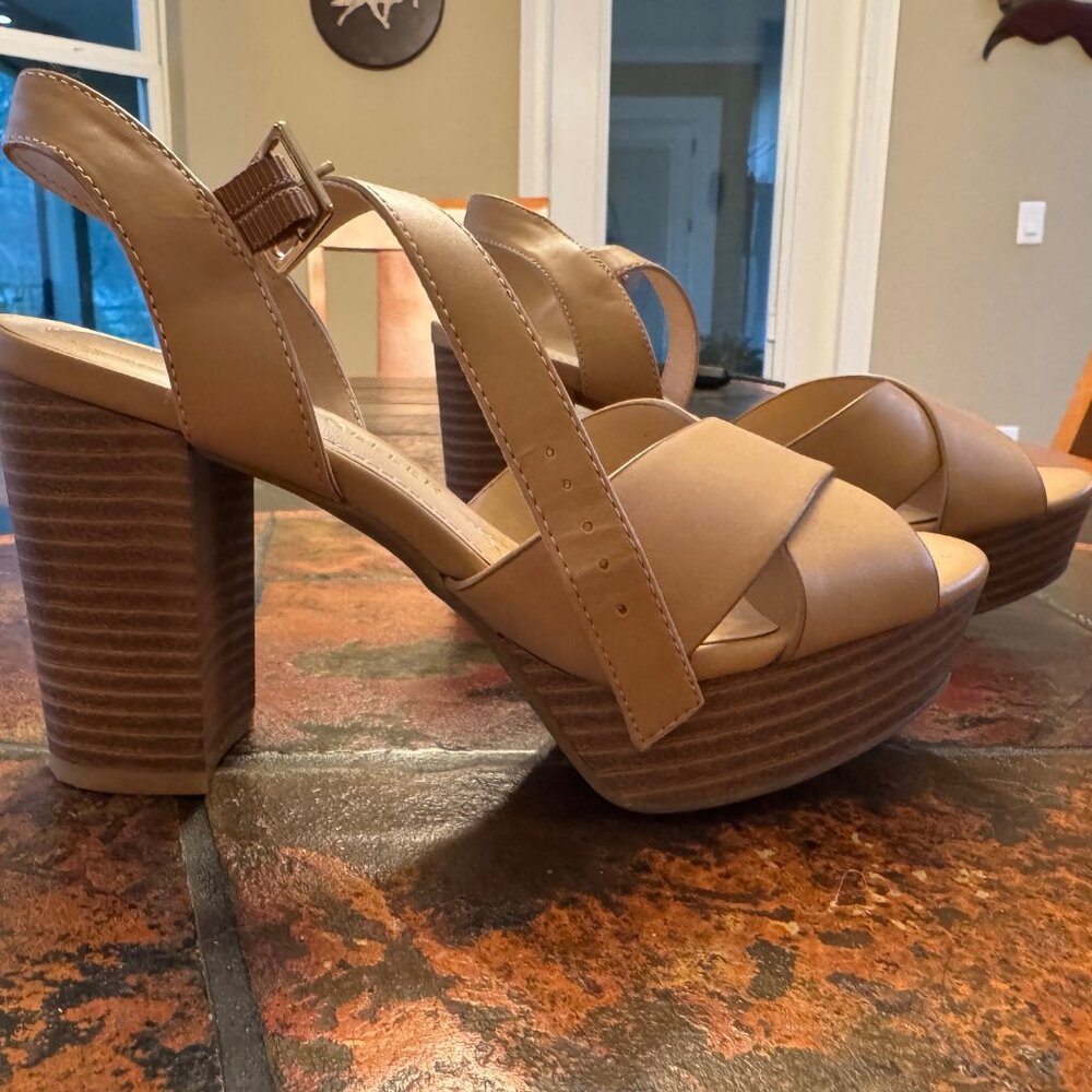 Andrew Geller Platform Sandals - Size 6.5 M